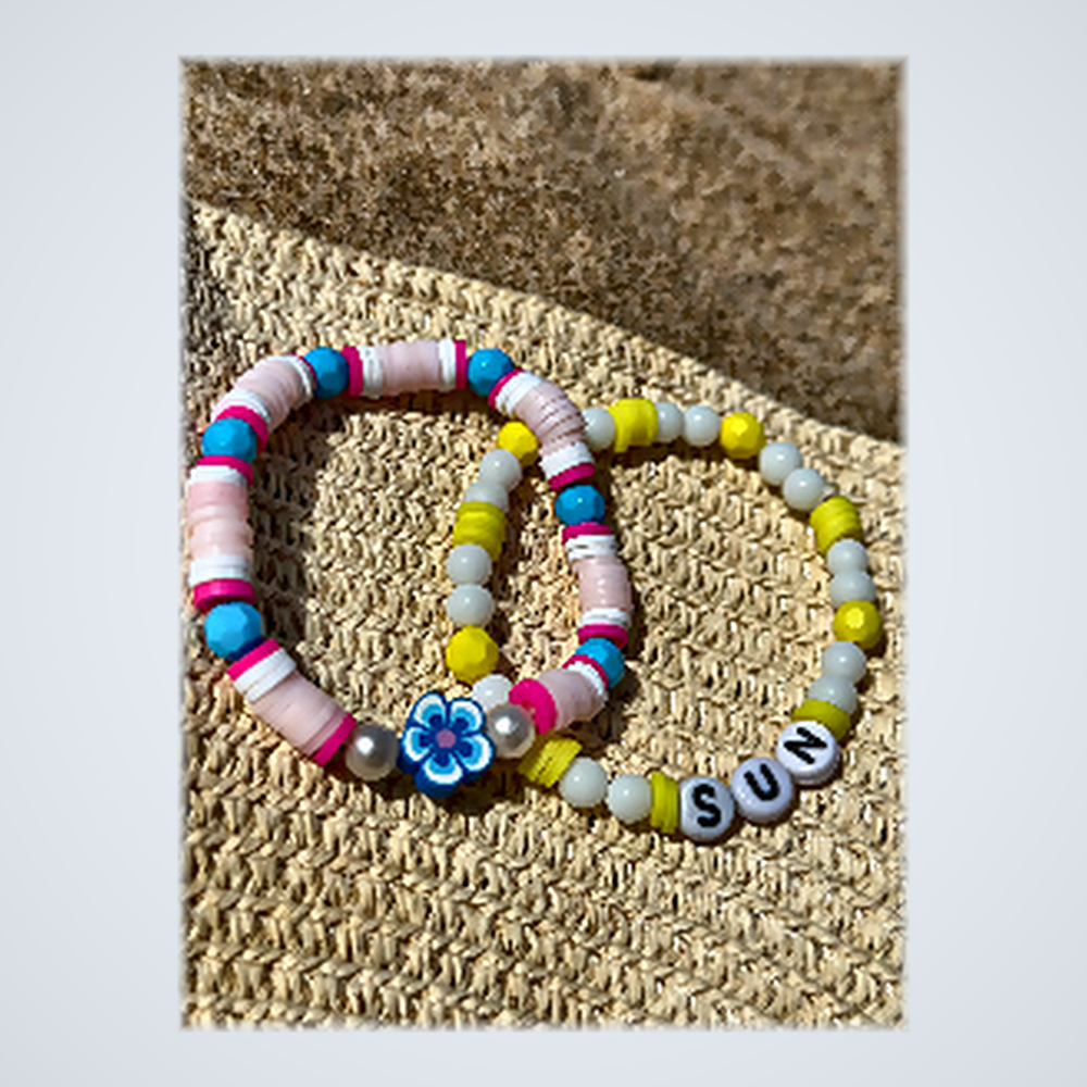 Coffret Plage 'Sunny Vibes' - Duo Bracelets Fleur Tropicale & Perles 'SUN'