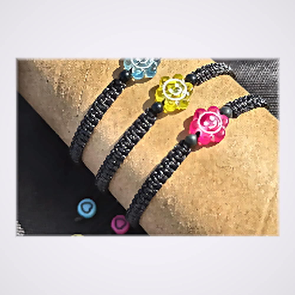 Bracelet Macramé Fleur Smiley - Rose Bonbon & Cœur Fuchsia
