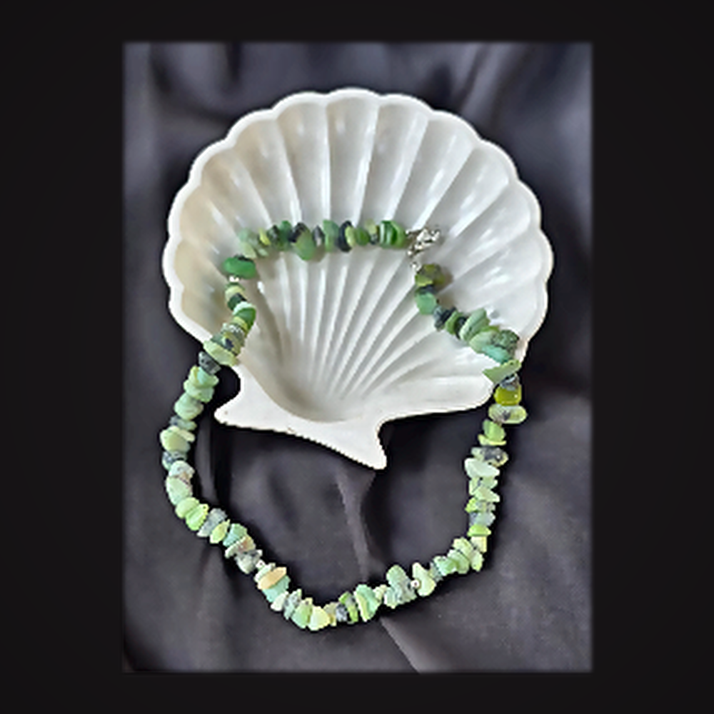 Collier Choker Pépites Péridot & Jade - Coquillage Nacré